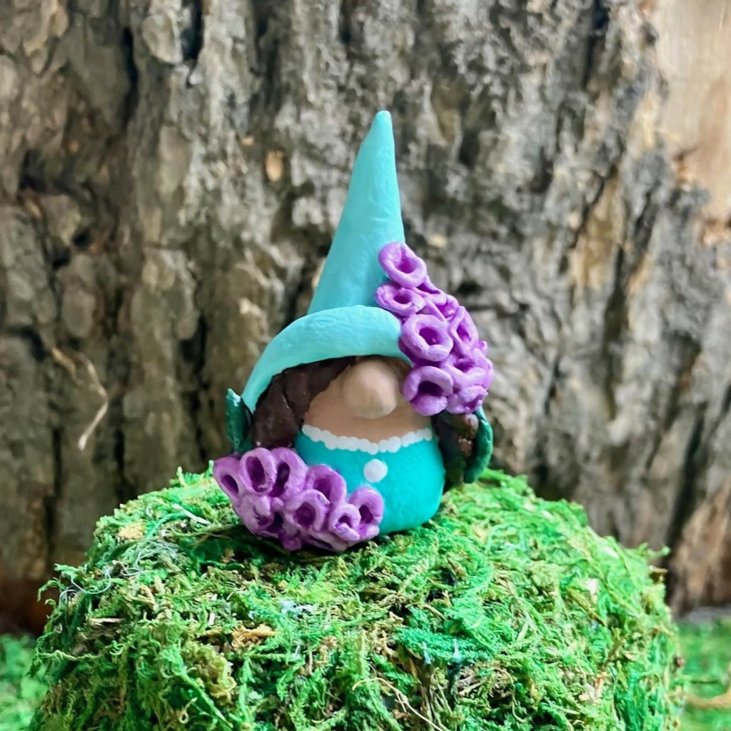 Garden Giftmaker | Lilac Clay Gnome