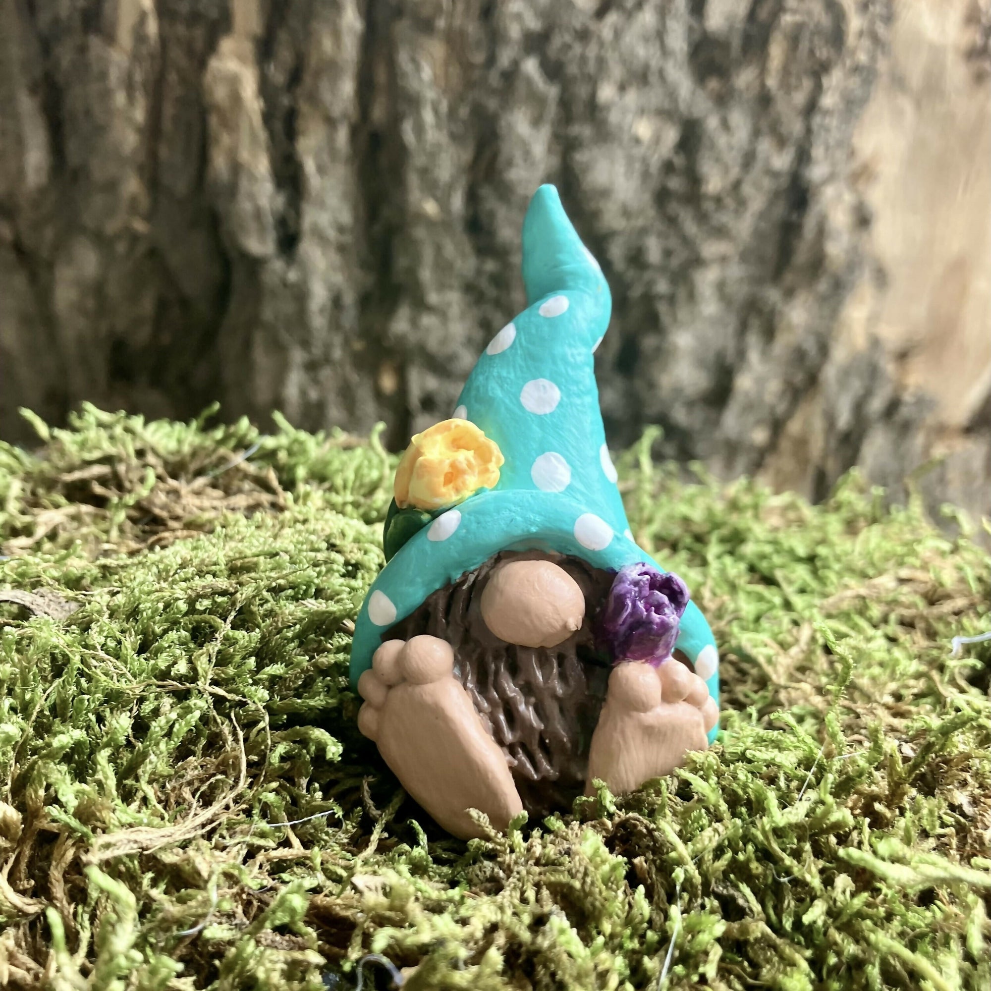 Garden Giftmaker | Tip Toe through the Tulips Gnome