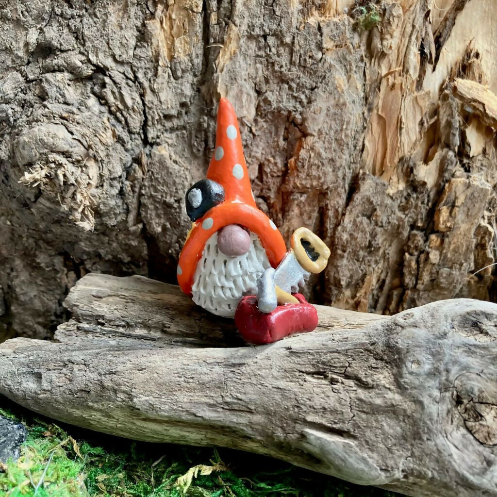 Garden Giftmaker | Handygnome Clay Gnome