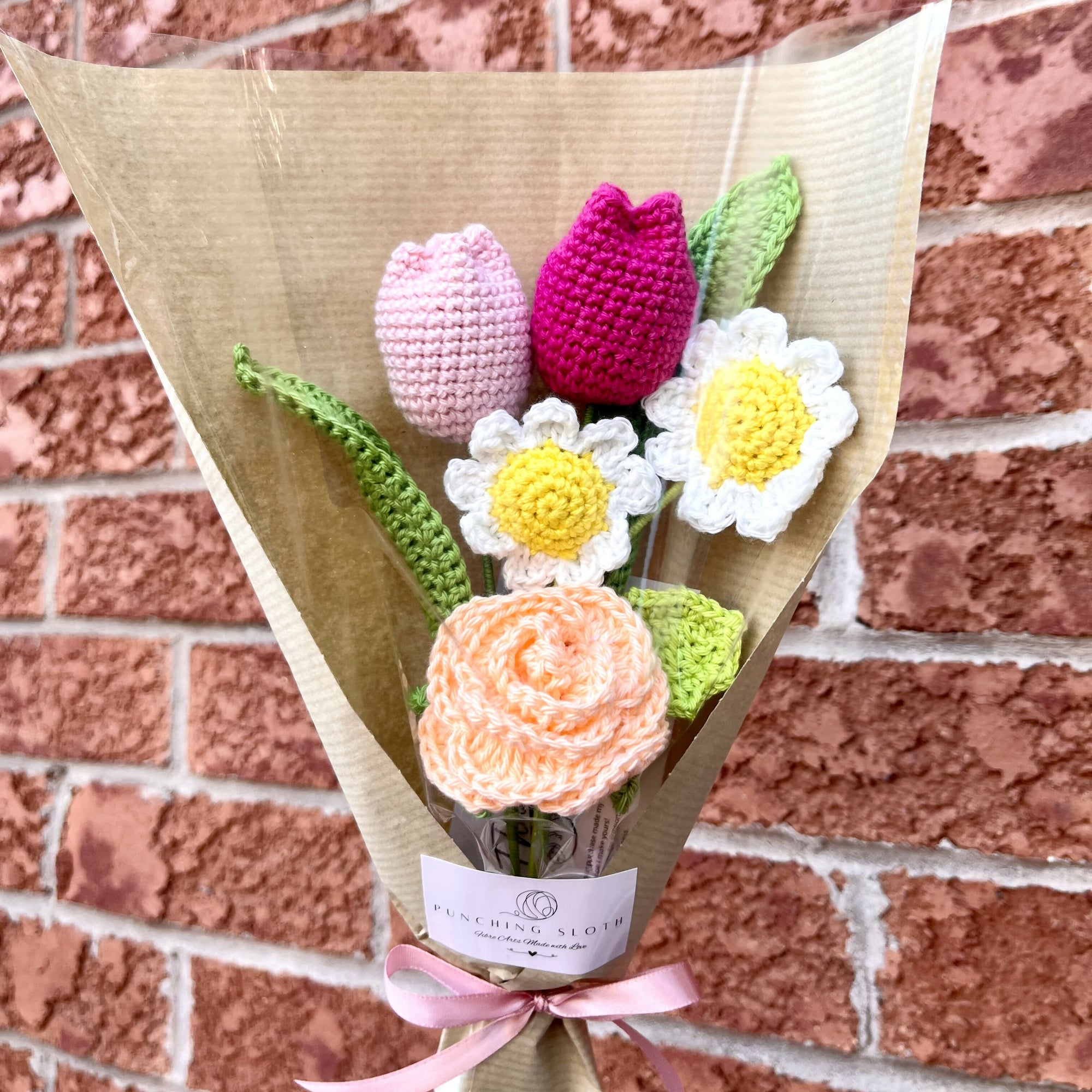 PUNCHING SLOTH | Crochet Flower Bouquet-Tulip