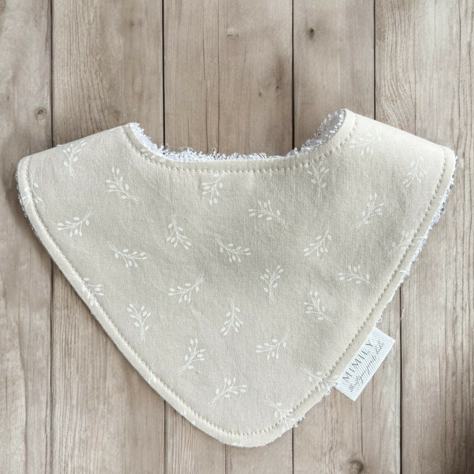 Mimily Boutique | Beige white foliage bib