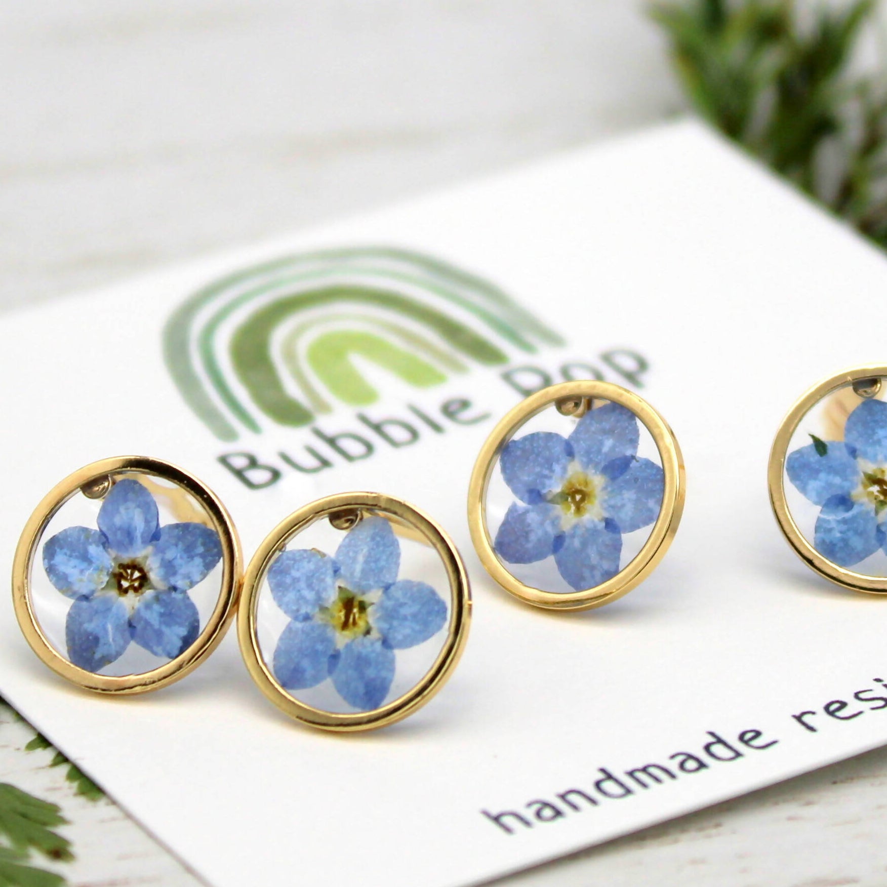 BubblePop | 18k gold Stud earrings with Forget-me-not flowers